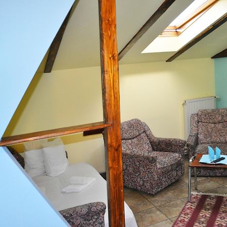 Pension Flamingo Brasov Bagian luar foto