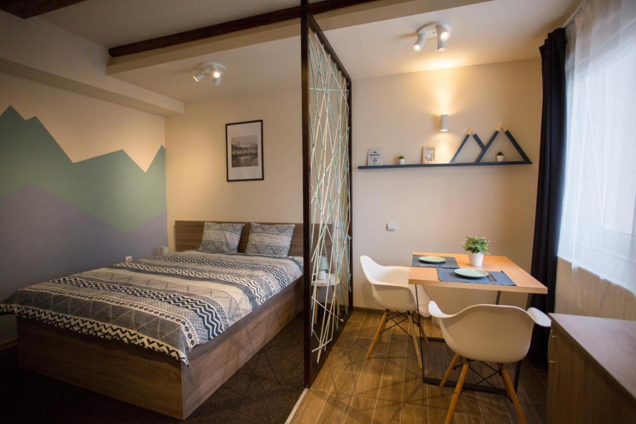 Pension Flamingo Brasov Bagian luar foto