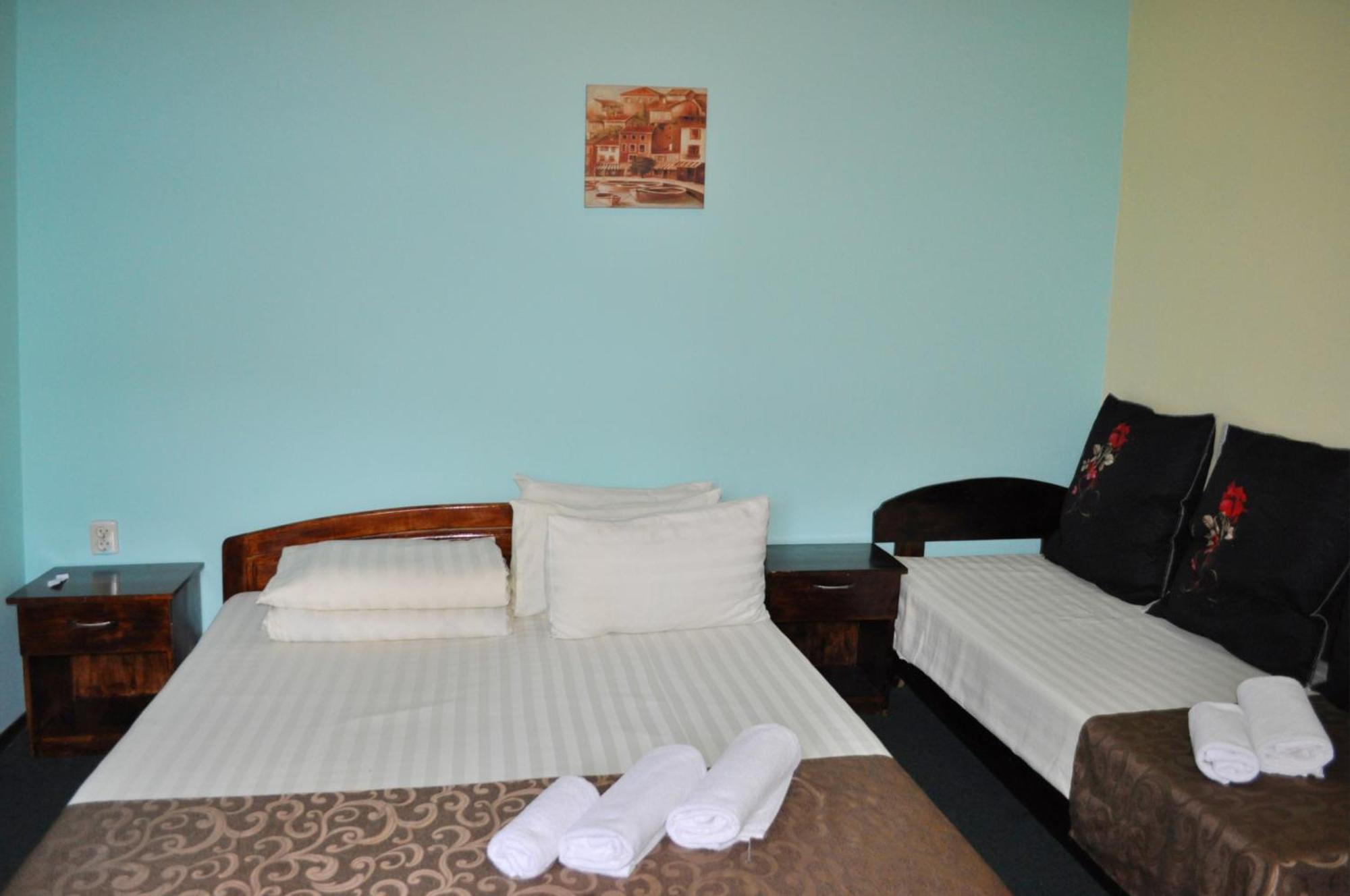 Pension Flamingo Brasov Bagian luar foto