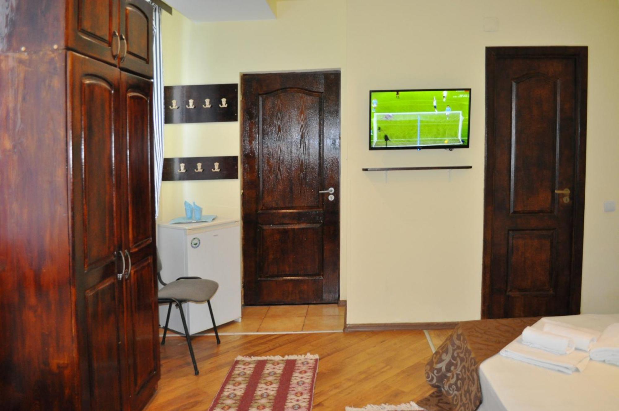 Pension Flamingo Brasov Bagian luar foto