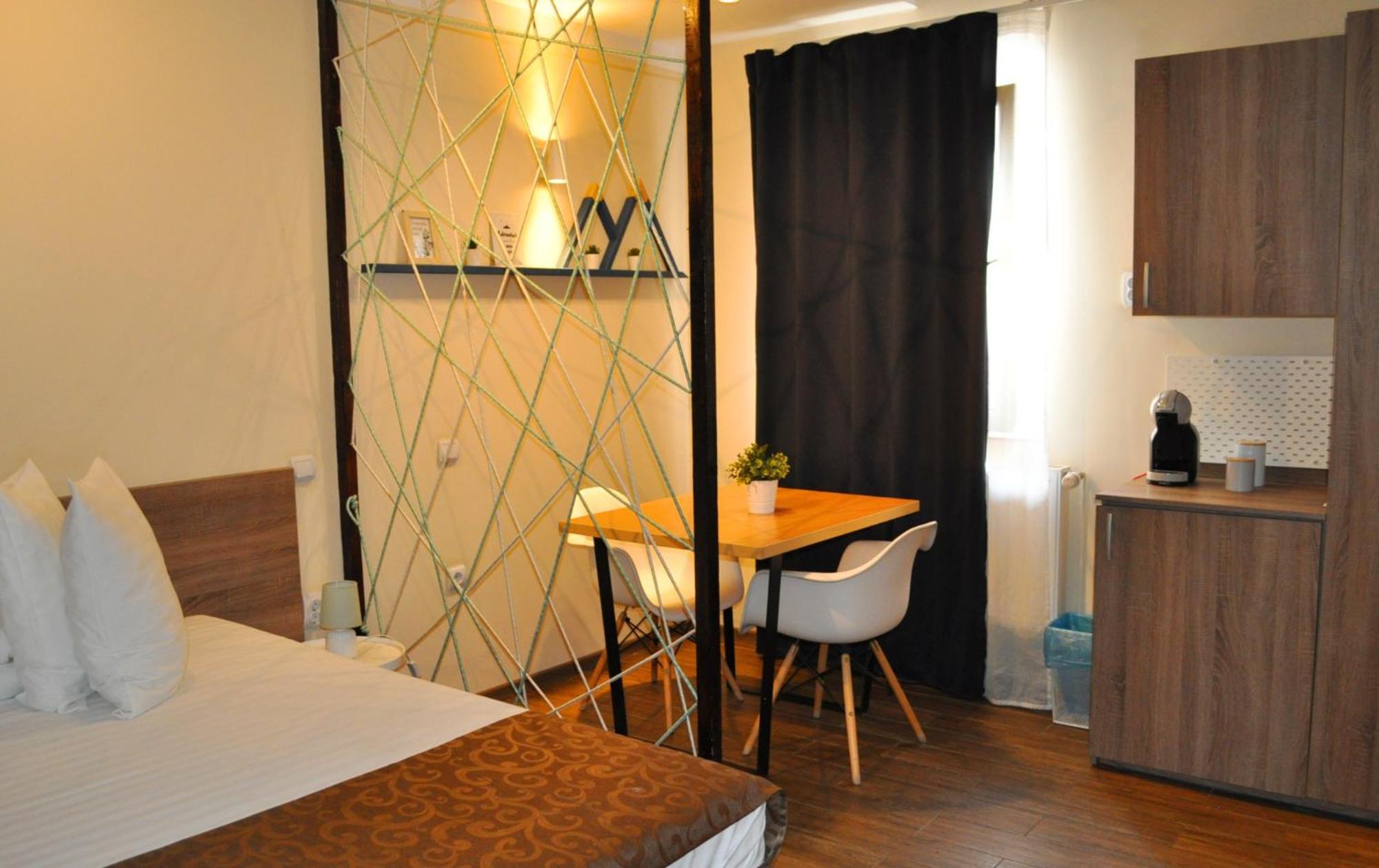 Pension Flamingo Brasov Bagian luar foto