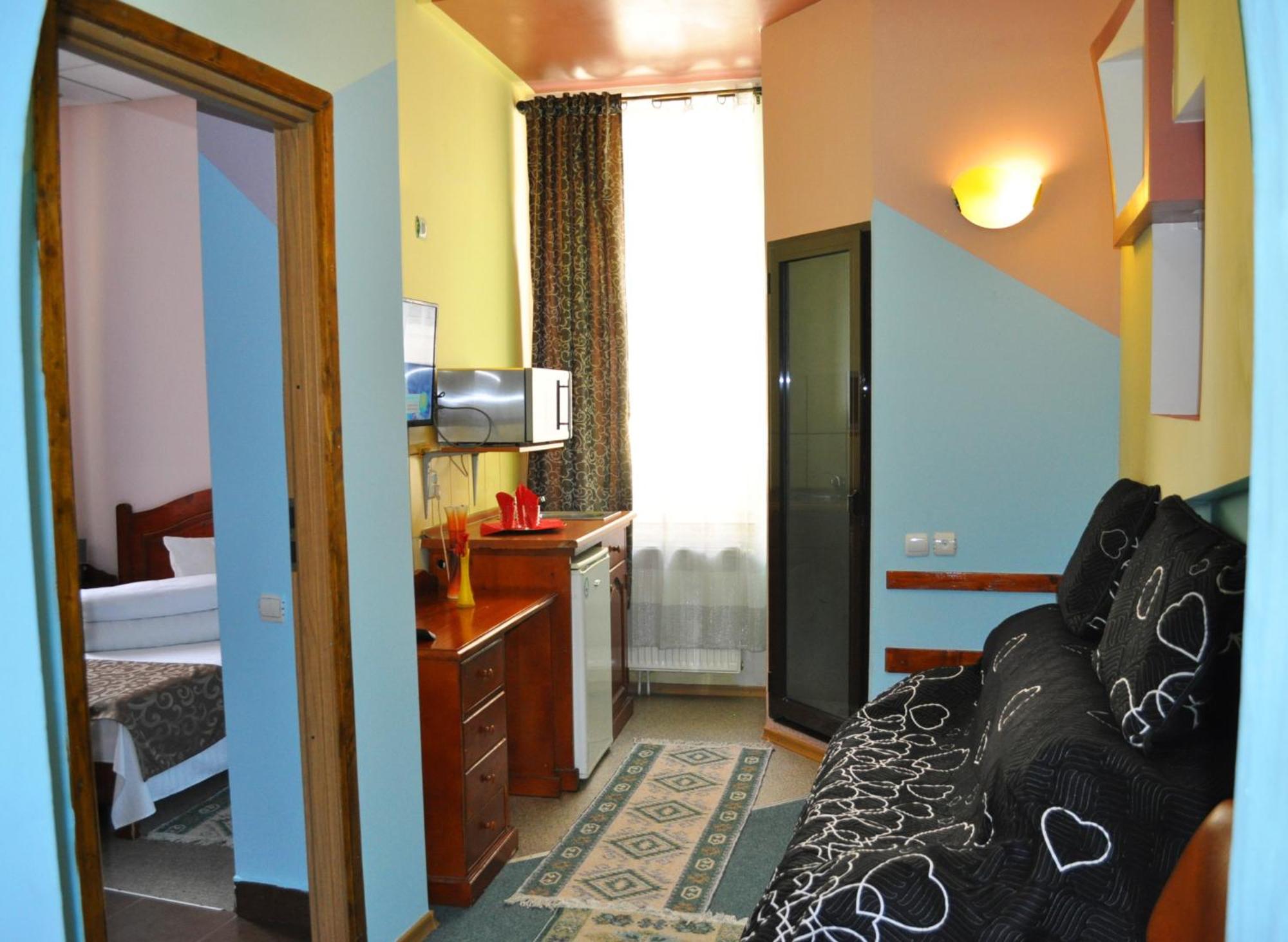Pension Flamingo Brasov Bagian luar foto