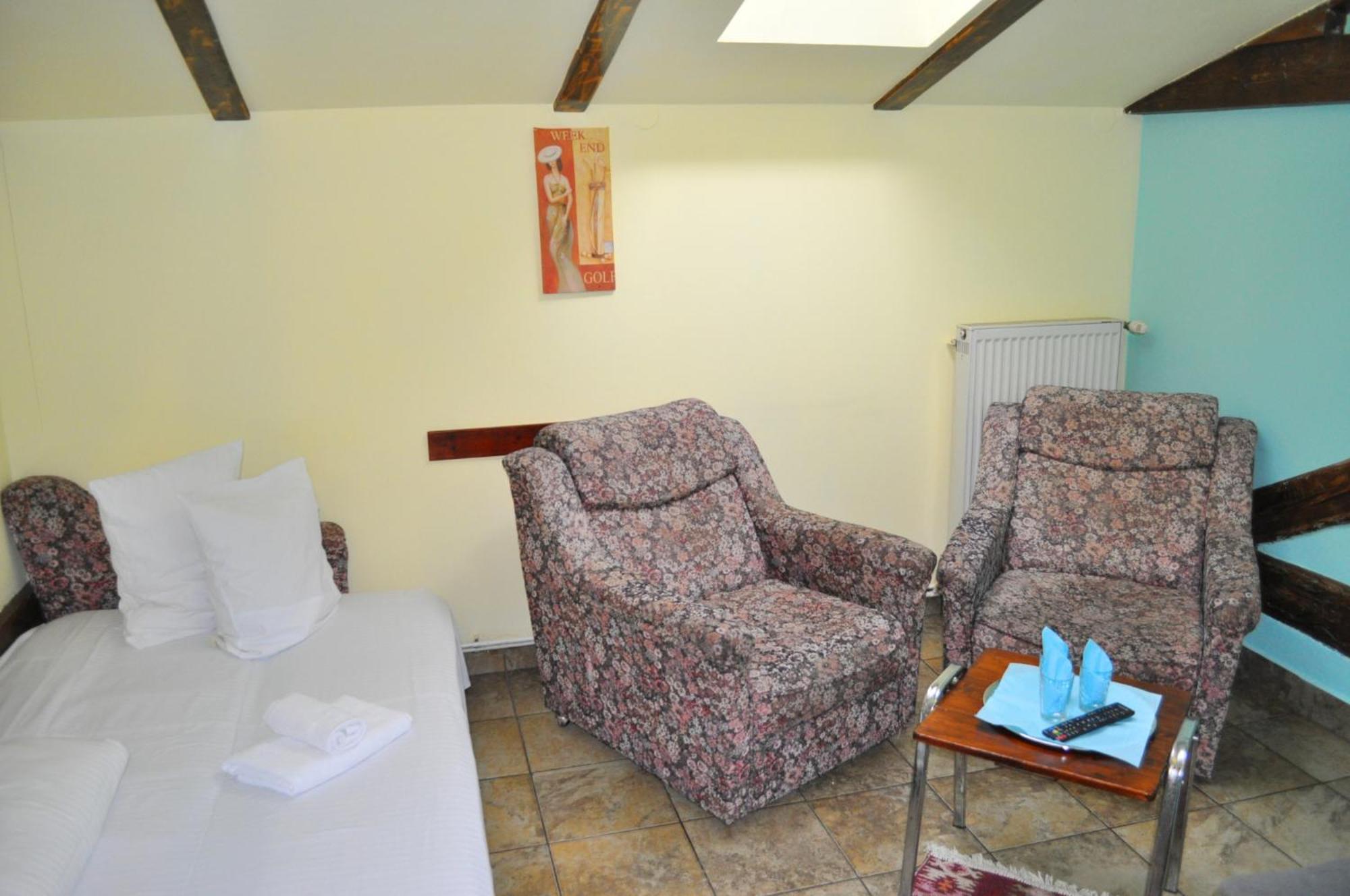 Pension Flamingo Brasov Bagian luar foto